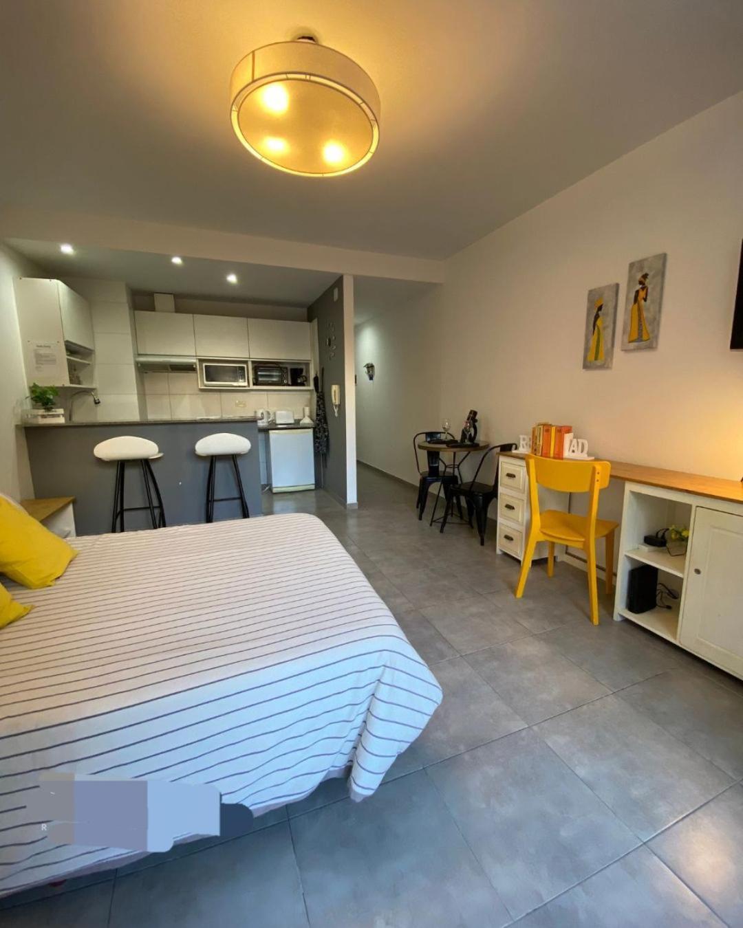 Apartamento Hermoso Estudio Con Patio Privado *
